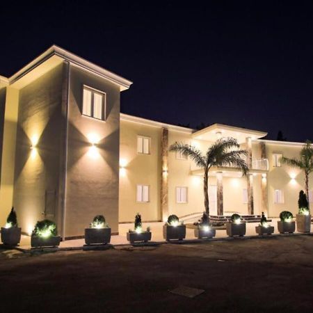 Hotel Holiday Foggia Dış mekan fotoğraf