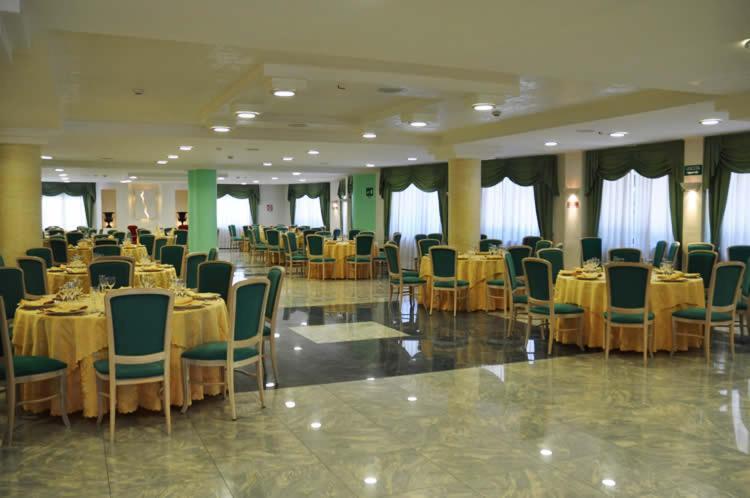 Hotel Holiday Foggia Dış mekan fotoğraf